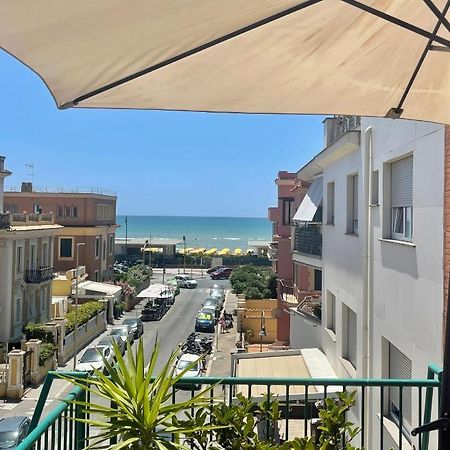 Ostia Bed And Beach Buitenkant foto