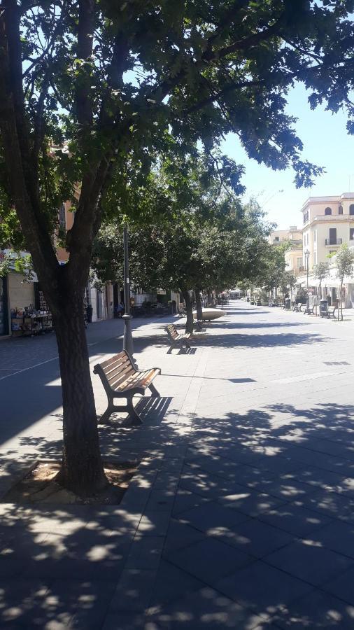 Ostia Bed And Beach Buitenkant foto
